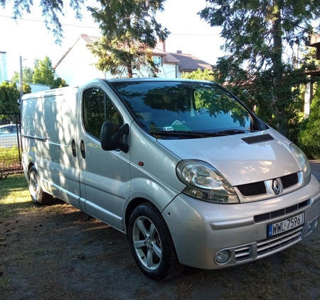 Renault Trafic cena 17500 przebieg: 292000, rok produkcji 2004 z Wołomin małe 67
